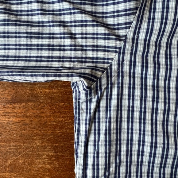 Vineyard Vines Button Down Murray Shirt - Picture 6 of 9